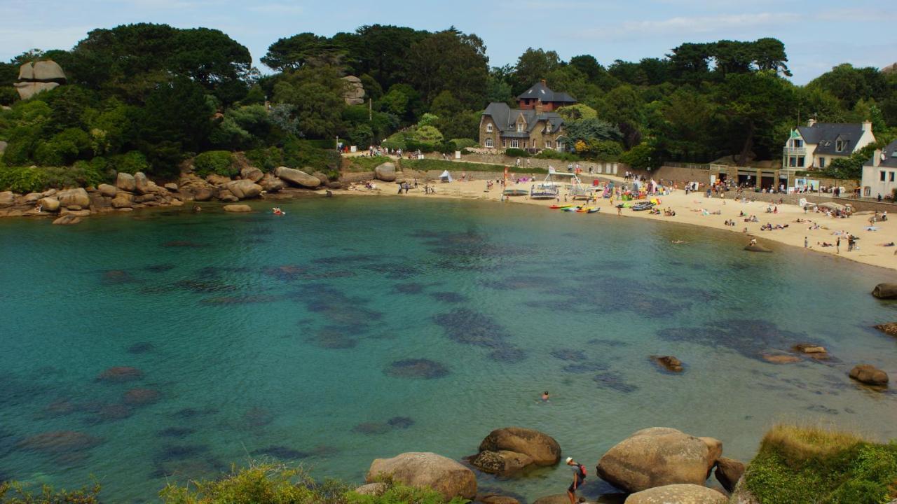 Gites "Le Clos De La Baie" Paimpol Exteriör bild