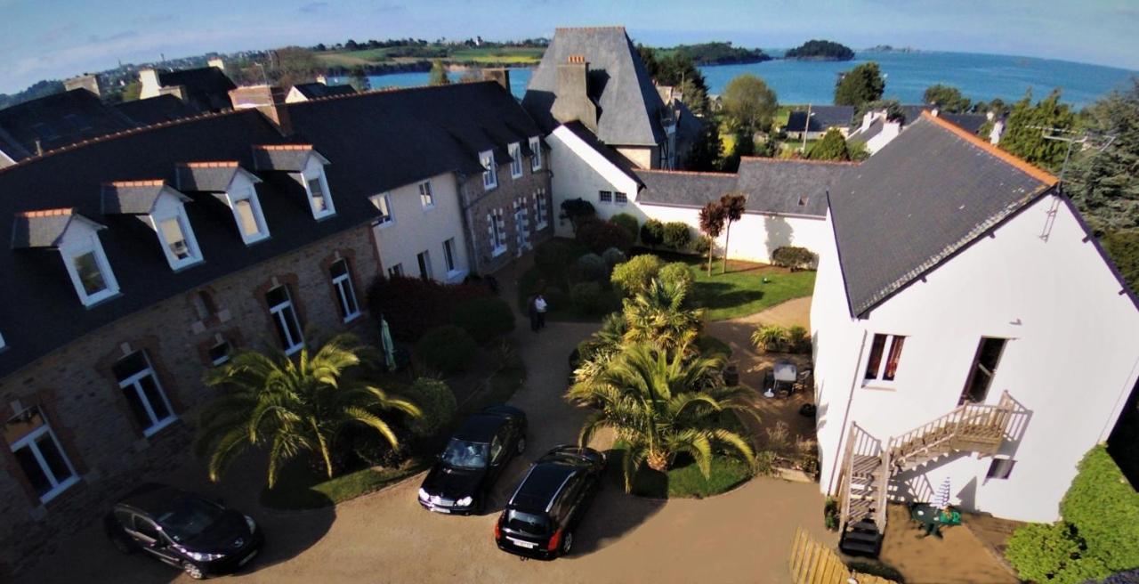 Gites "Le Clos De La Baie" Paimpol Exteriör bild